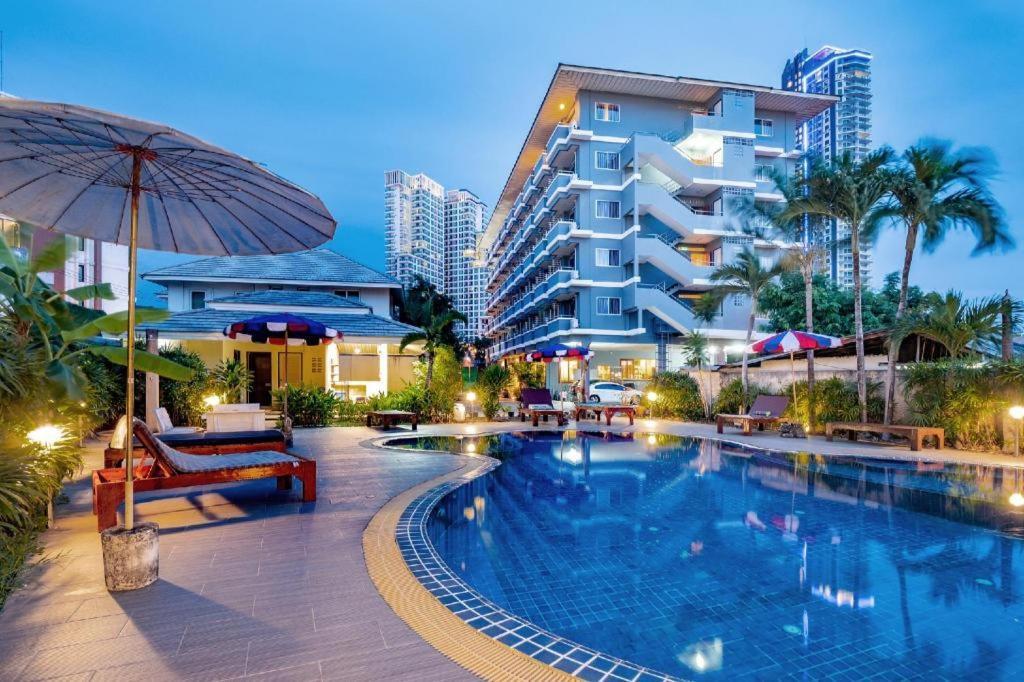 Tycoon Place Garden Pattaya Luaran gambar